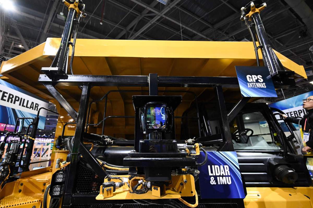 Caterpillar mang bài học tự động hoá mỏ quặng vào AI — hoá ra phần khó nhất không phải công nghệ