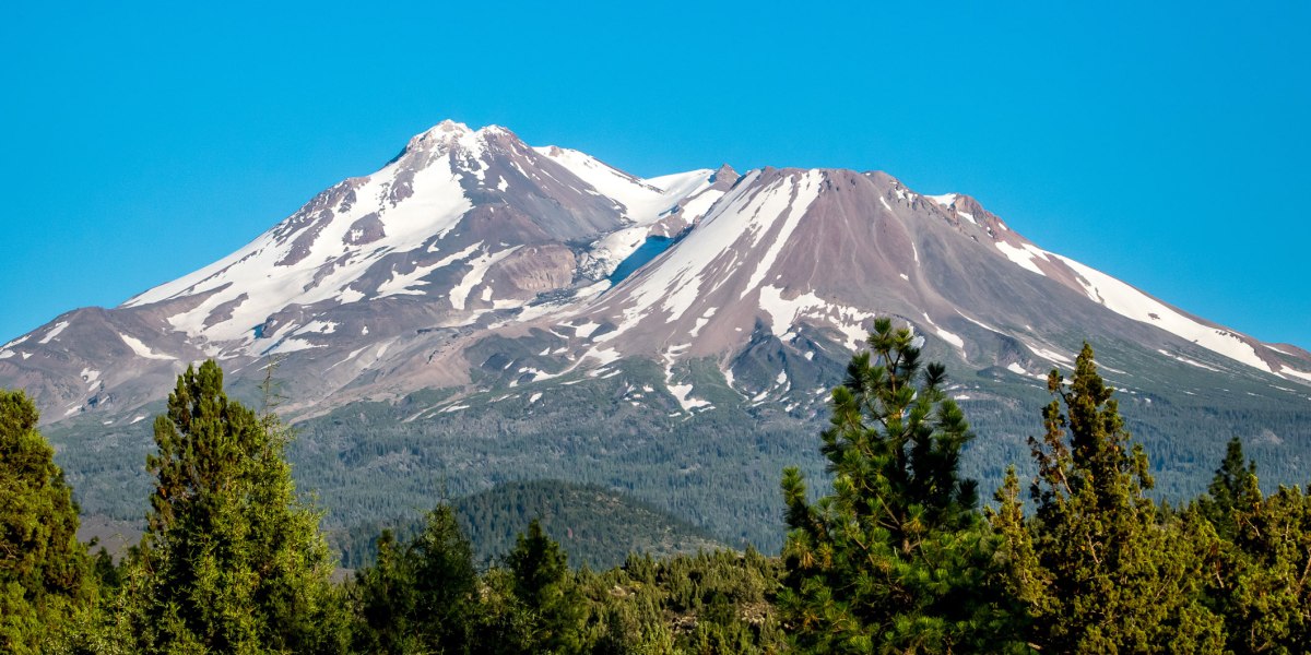 Ba người leo Mount Shasta theo kế hoạch Gemini vẽ ra — và phải chờ cứu hộ qua đêm