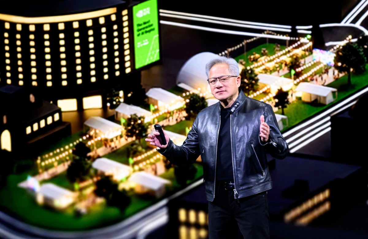 Jensen Huang nói Nvidia sẽ tăng trưởng 70% năm tới — vì ông đang nhìn thấy tương lai